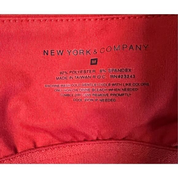 Women’s Red Shelf Bra Top MEDIUM - Picture 4 of 4